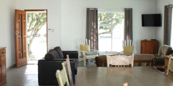 Villa Stone'S Throw Hermanus Zimmer foto